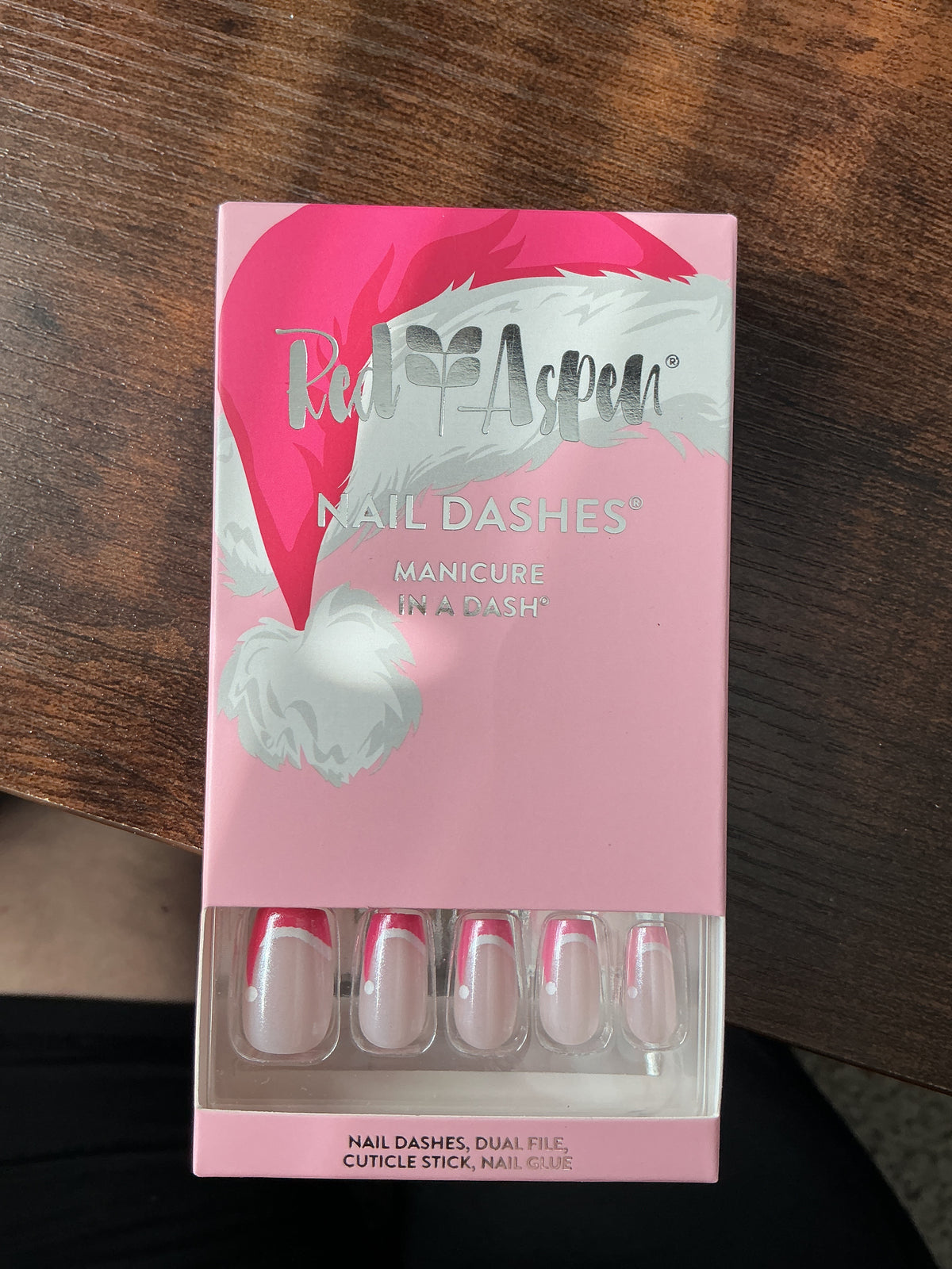 Pretty in Pink, Mrs. Claus