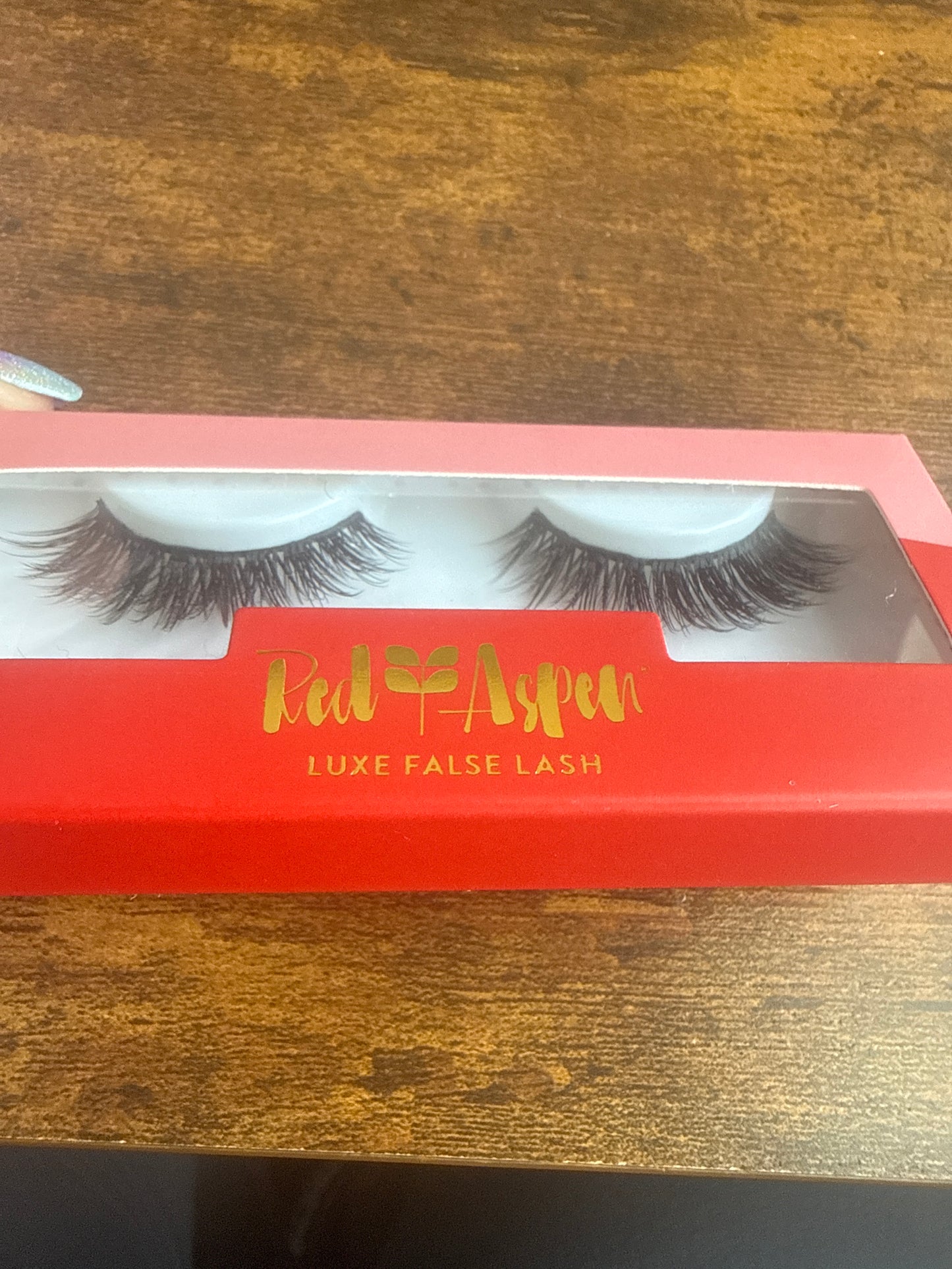 Red Aspen Lashes - Merry
